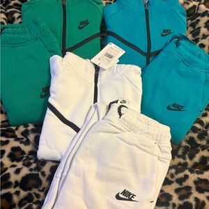 Nike Kids' Blue, Green, and White Jogger Set BUNDLE